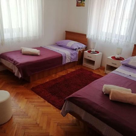 Vila House Lotties Stari Grad  Exteriér fotografie