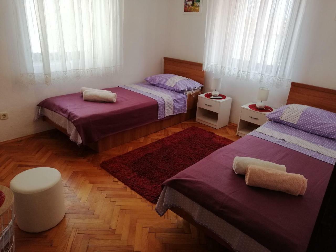 Vila House Lotties Stari Grad  Exteriér fotografie