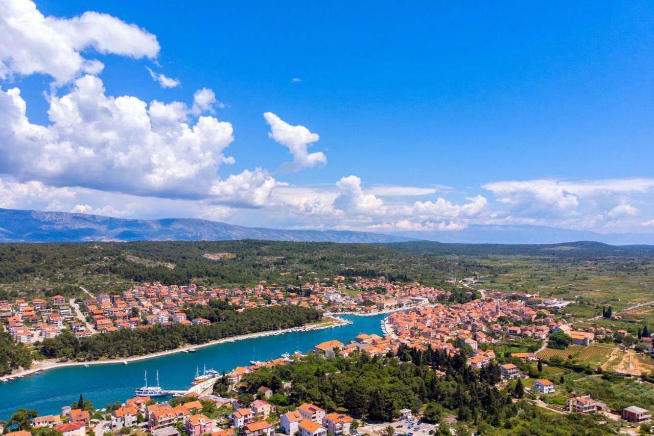 Vila House Lotties Stari Grad  Exteriér fotografie