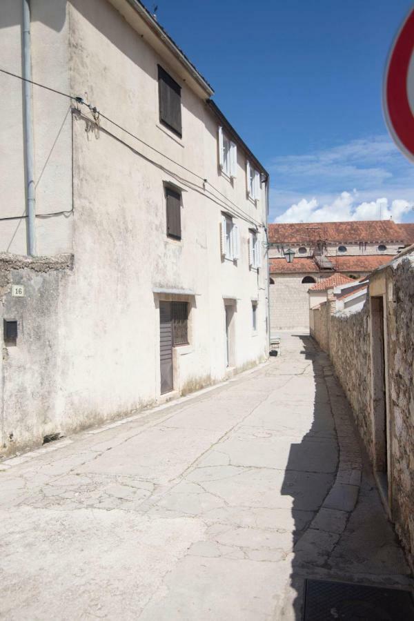 Vila House Lotties Stari Grad  Exteriér fotografie