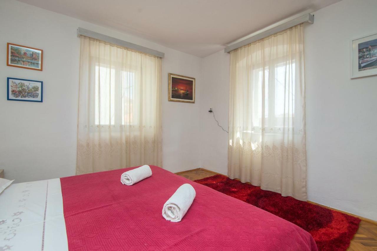 Vila House Lotties Stari Grad  Exteriér fotografie