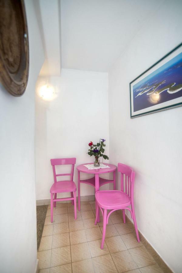 Vila House Lotties Stari Grad  Exteriér fotografie